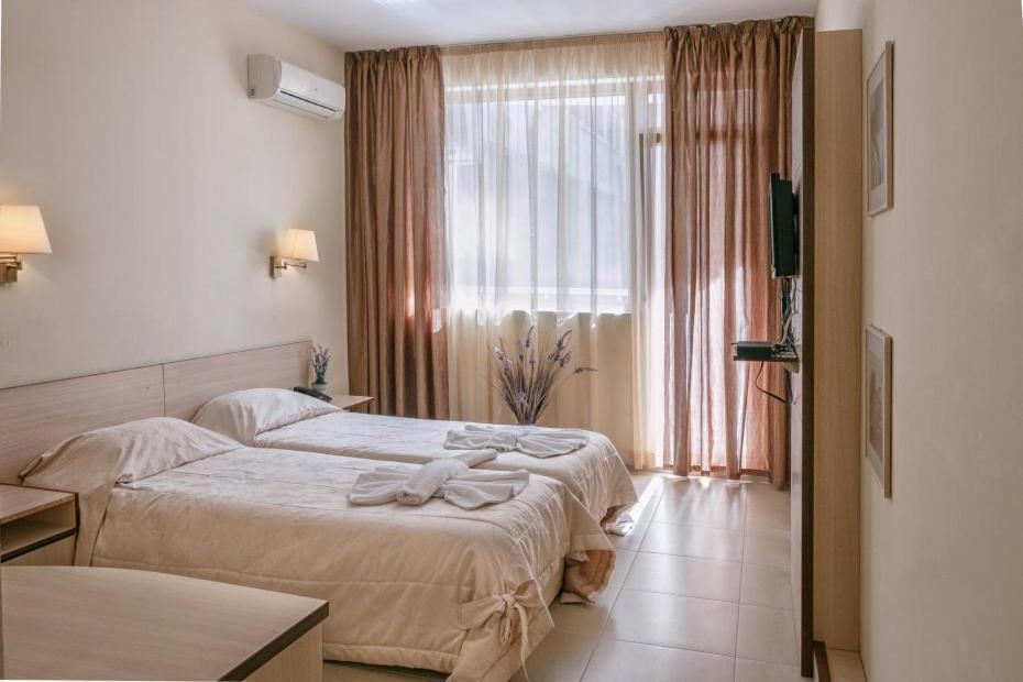 Александра Hotel Sveti Vlas Exterior photo
