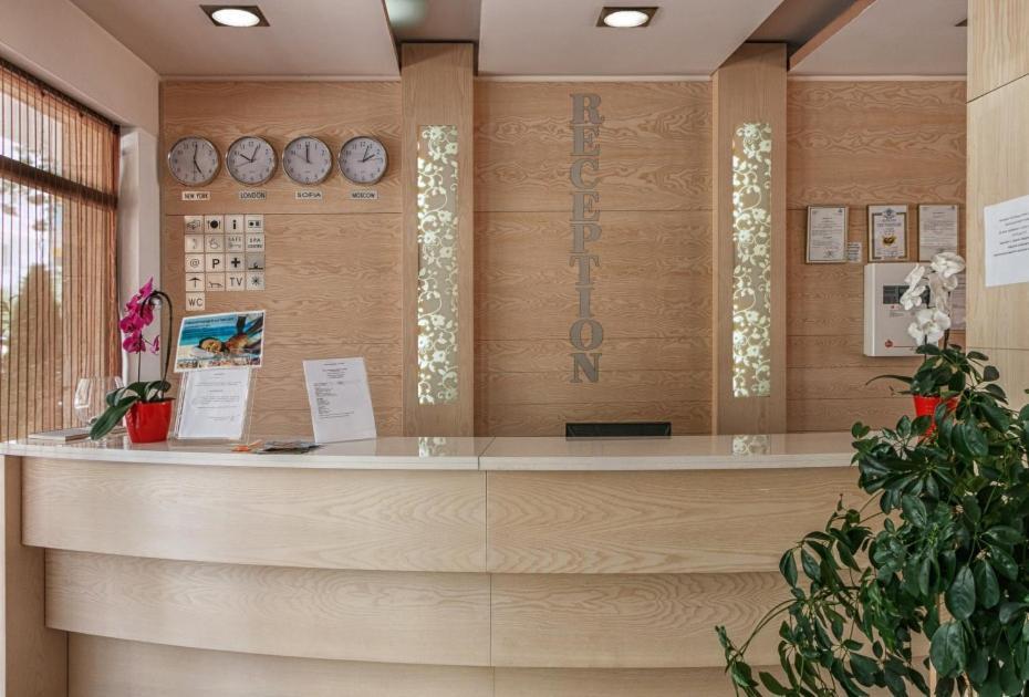 Александра Hotel Sveti Vlas Exterior photo