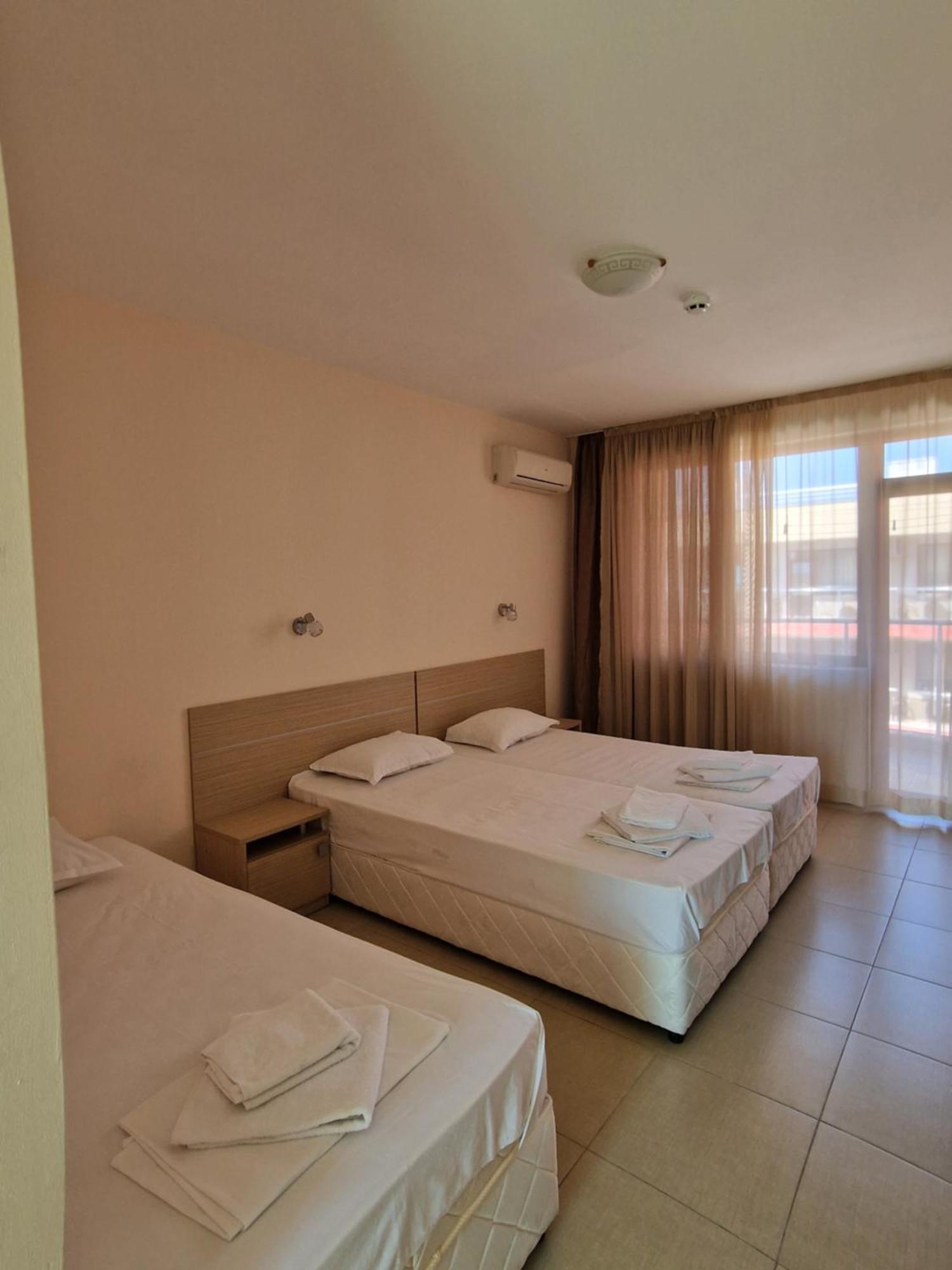 Александра Hotel Sveti Vlas Exterior photo