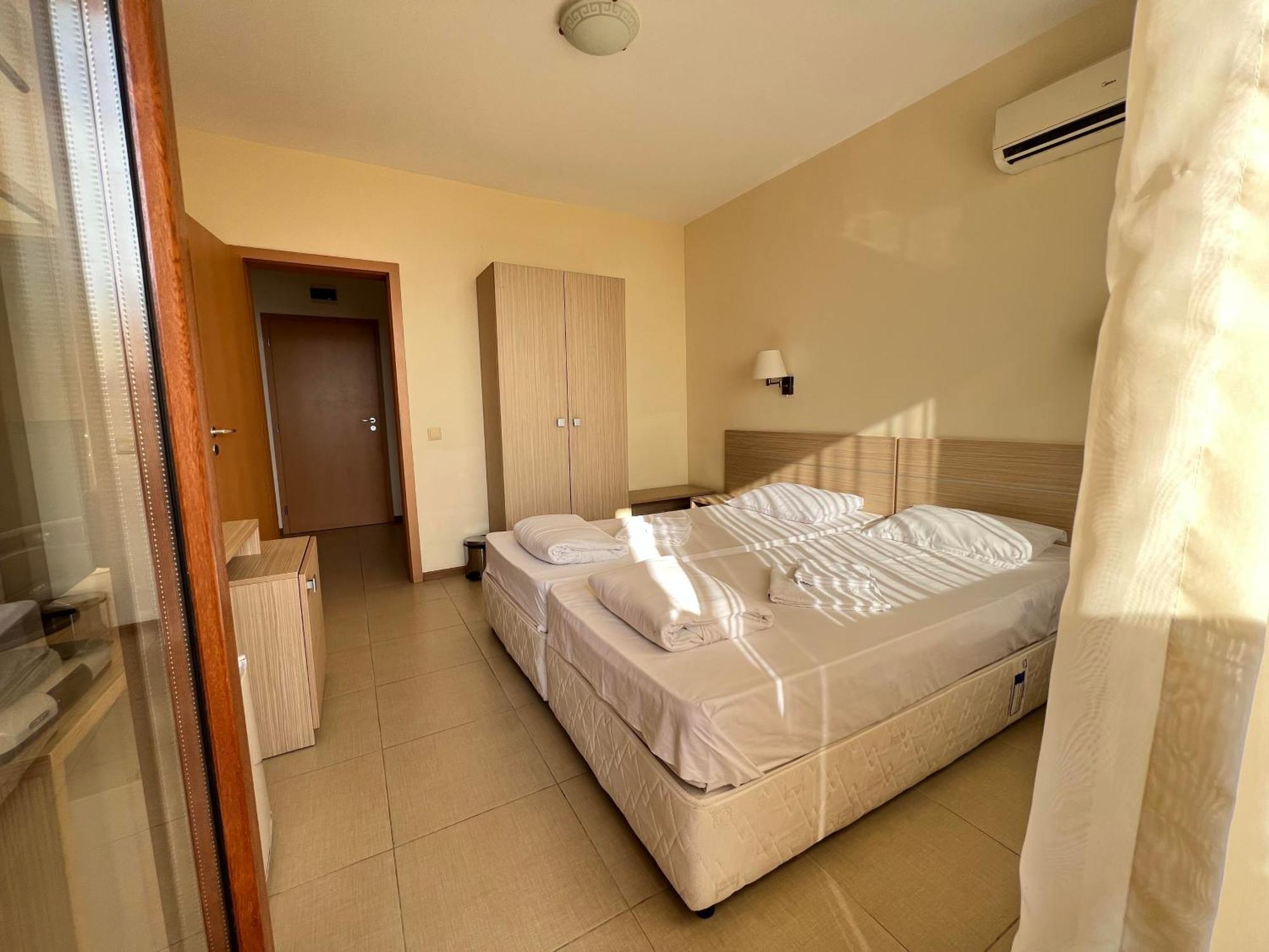 Александра Hotel Sveti Vlas Exterior photo