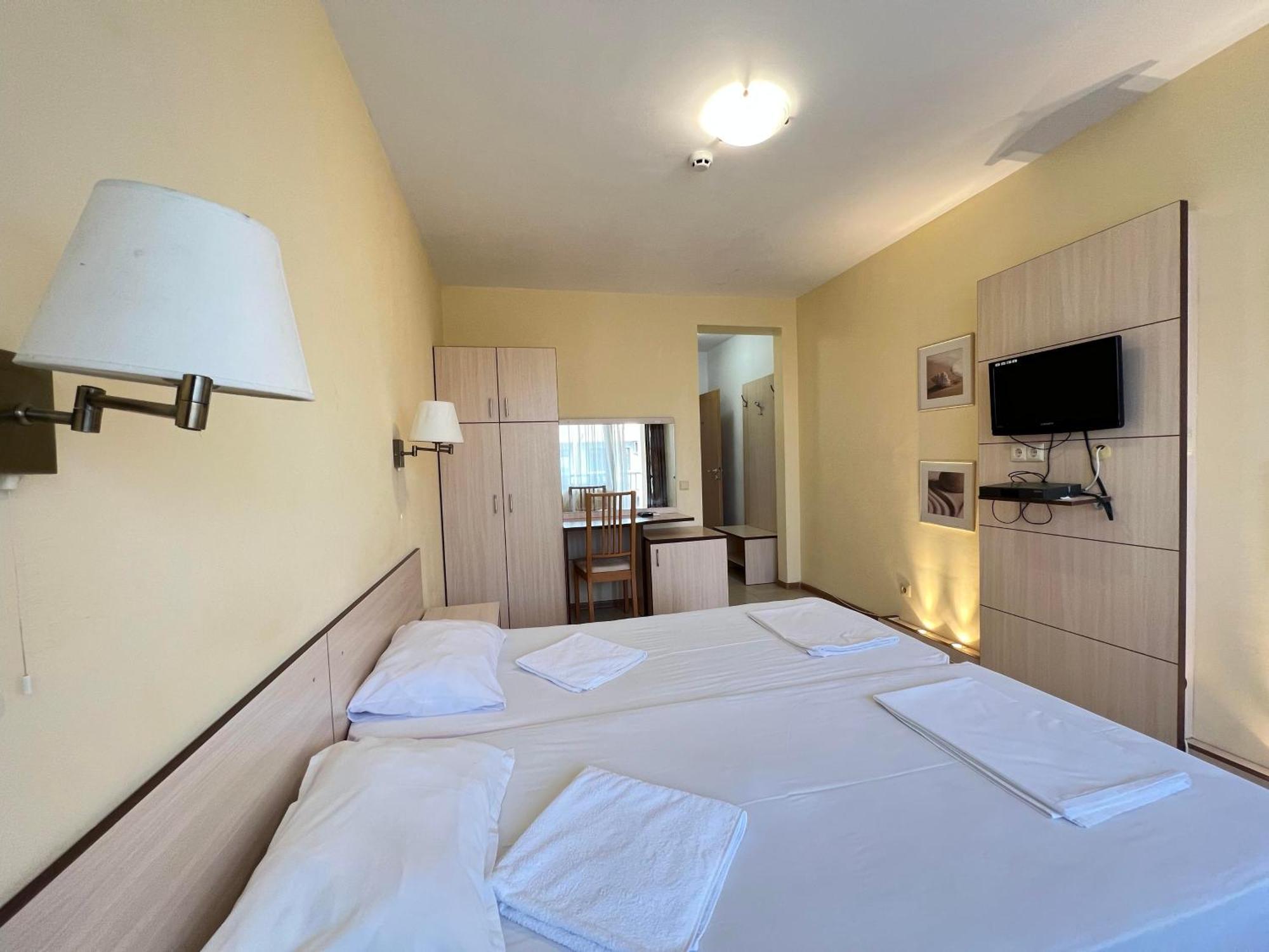 Александра Hotel Sveti Vlas Exterior photo