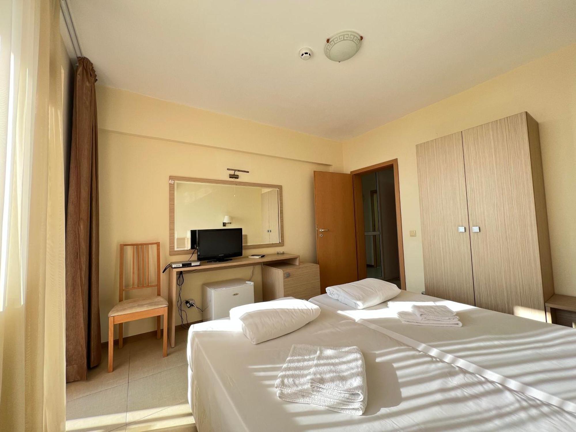Александра Hotel Sveti Vlas Exterior photo